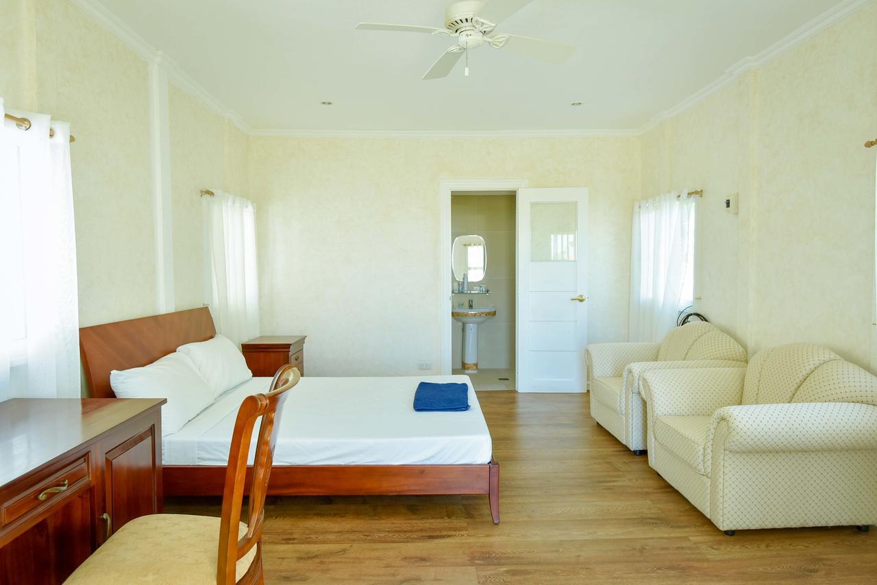 Casablanca By The Sea Hotel Olango Island Buitenkant foto